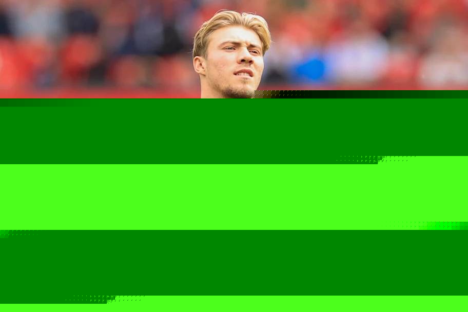 曼联磋商霍伊伦德转会条款，阿莫林暗示新援上位