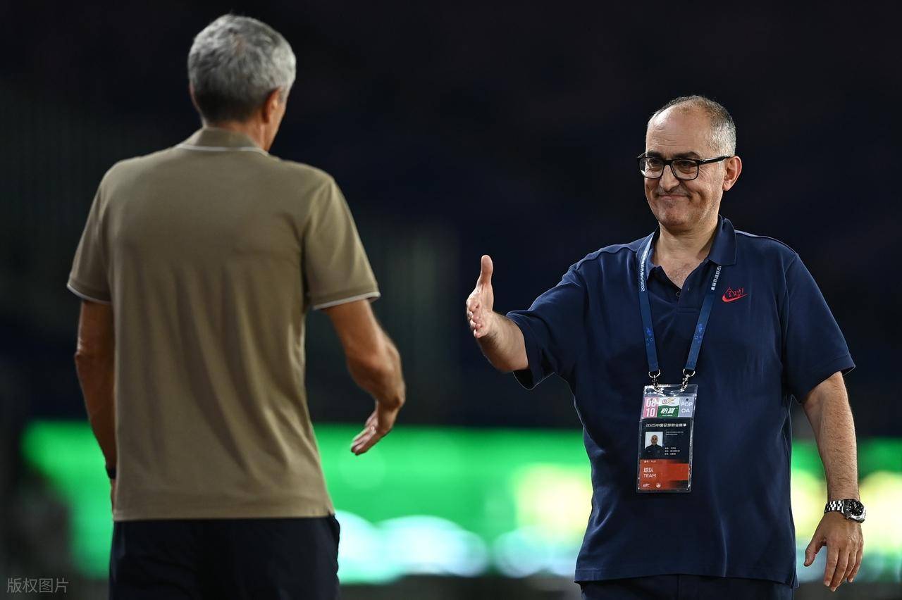 中超联赛:北京国安逆转浙江,球迷揭开真相,扒出小细节