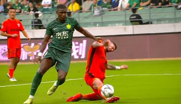 媒体人：法比奥進(jìn)球(qiú)类似阿(ā)森納(nà)对阵曼聯(lián)角球(qiú)進(jìn)球(qiú)，在中超不判少见