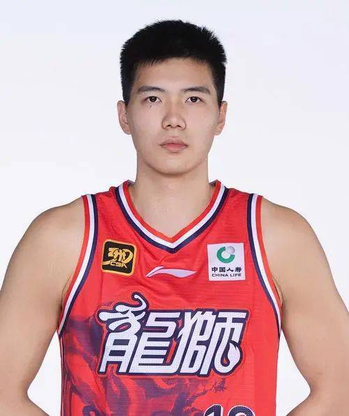 CBA球(qiú)员流動(dòng)加速 休赛期(qī)三笔关键运作