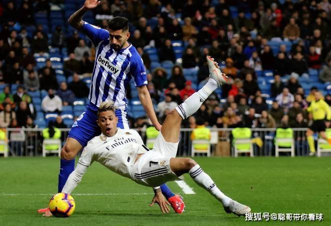 西甲联赛,阿拉维斯VS莱万特,阿拉维斯传中轰炸能都带来开门红?