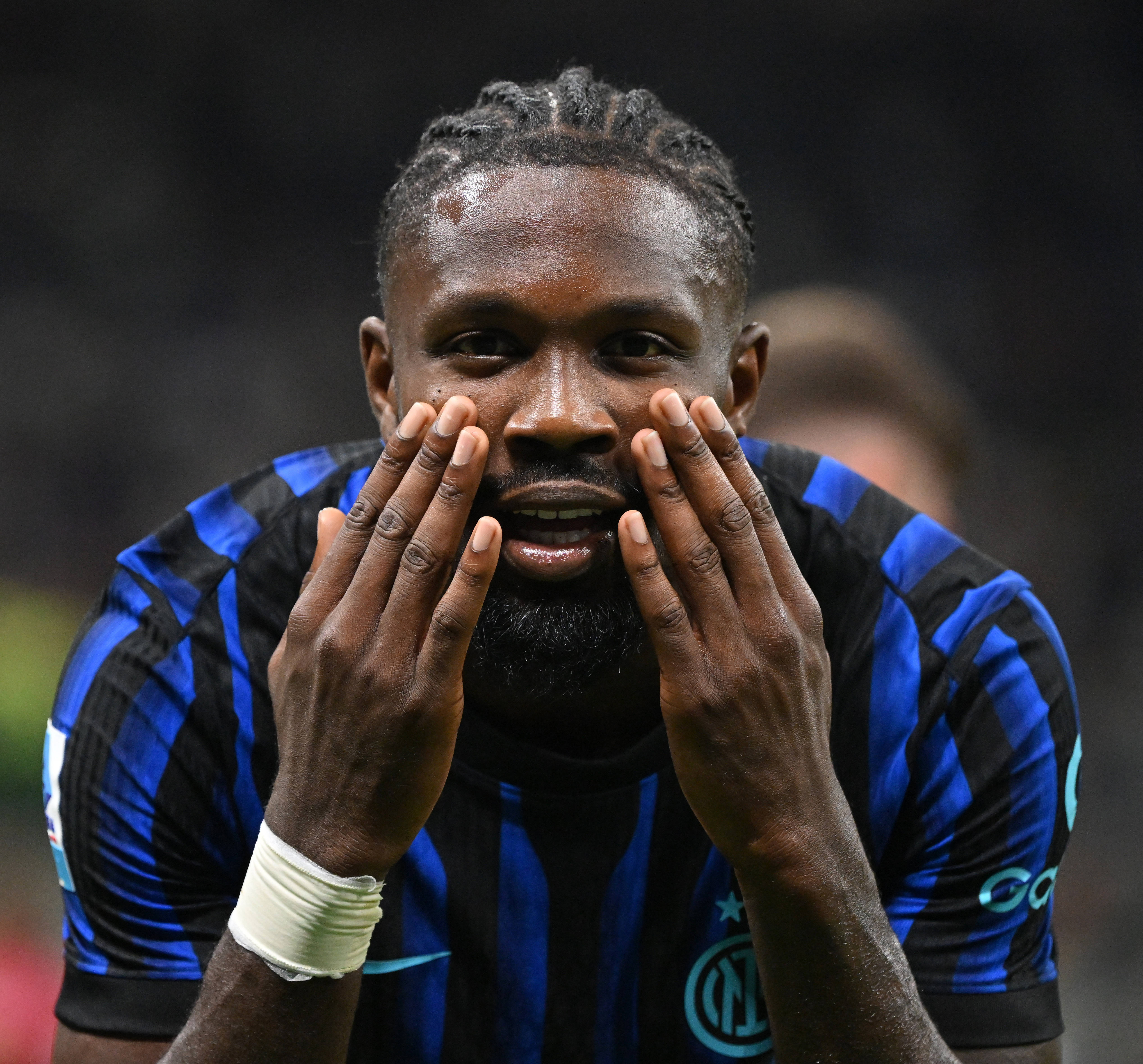 （体育）足球——意甲：国际米兰胜都灵