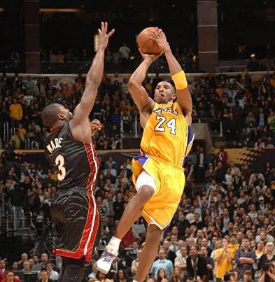 姚明两次拒绝湖人队合作科比,缔造总冠军可能性