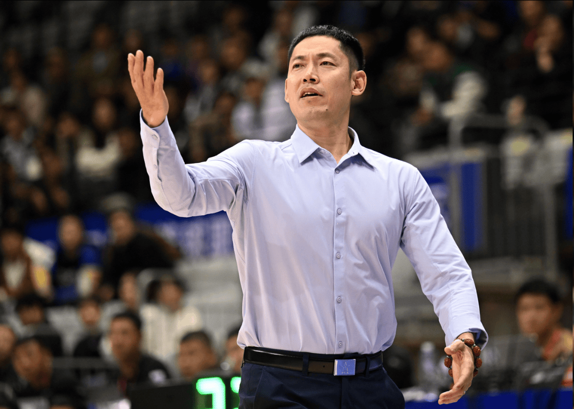 CBA休赛期最搞笑的球队!撺掇一夏0收获,盘点其今夏10大迷之操作