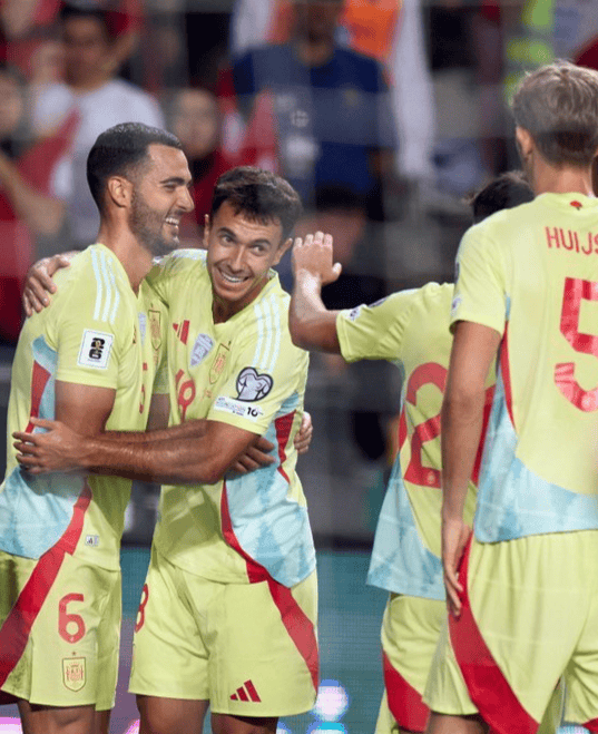 巴萨双星闪耀,阿森纳中场帽子戏法,西班牙6-0客场血洗土耳其