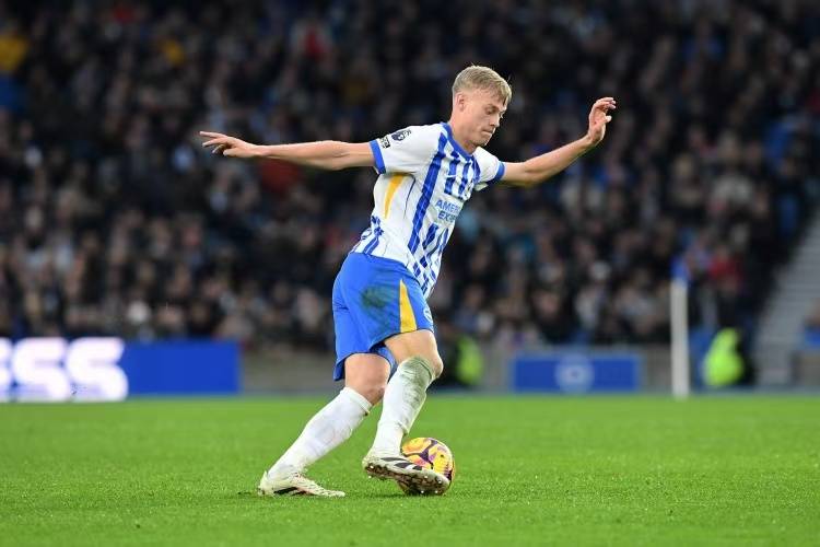 英超黑店3200万中卫拒续约，引利物浦、热刺、纽卡抢购！