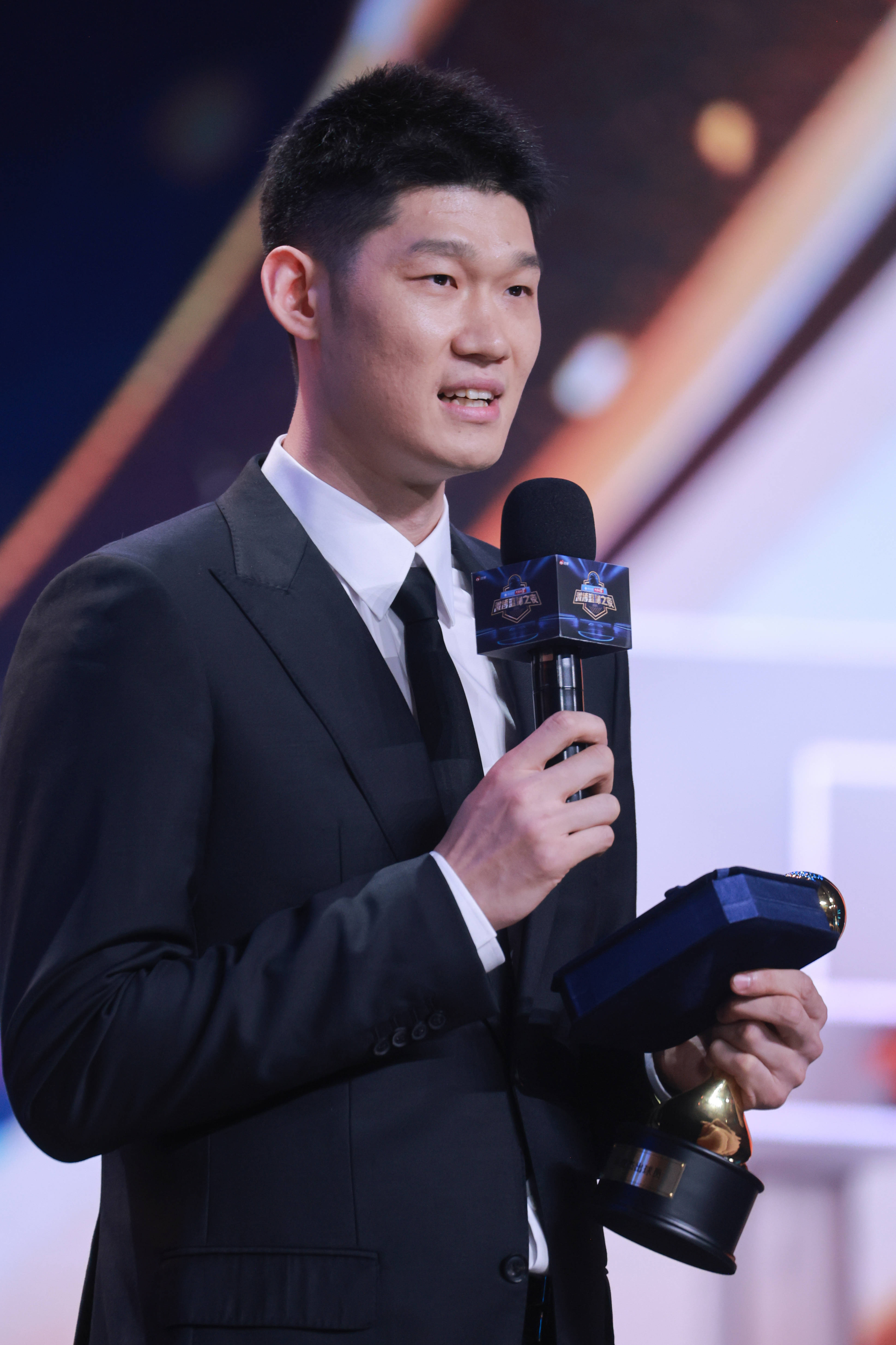 胡金秋：为中国篮球拼尽全力 希望中国篮球越来越好