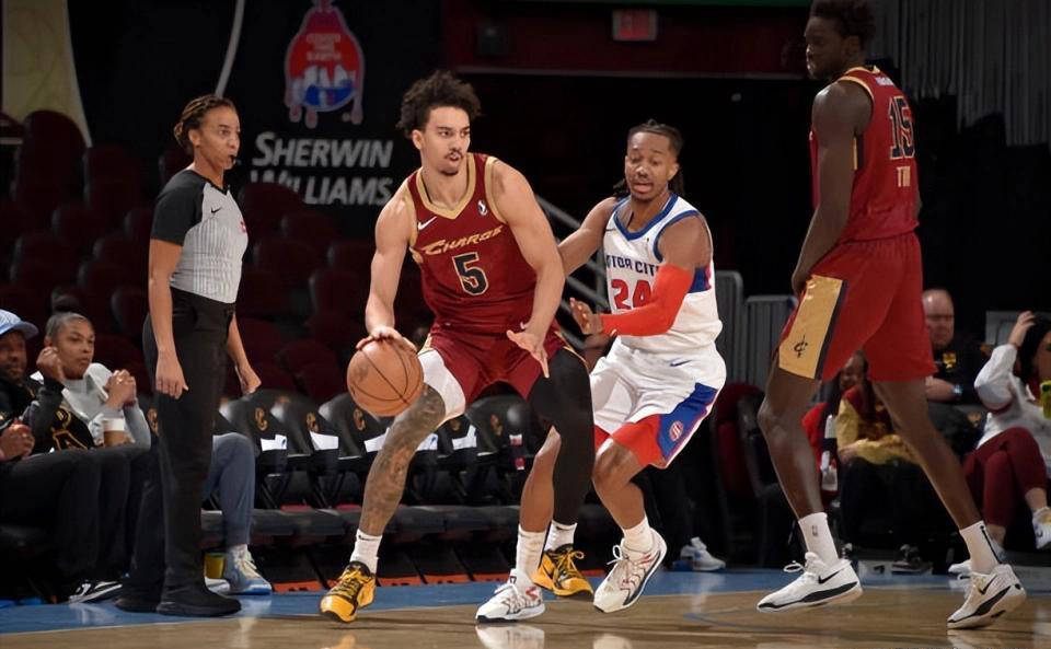 伯纳德加盟明尼苏达森林狼,夏联表现蒙羞