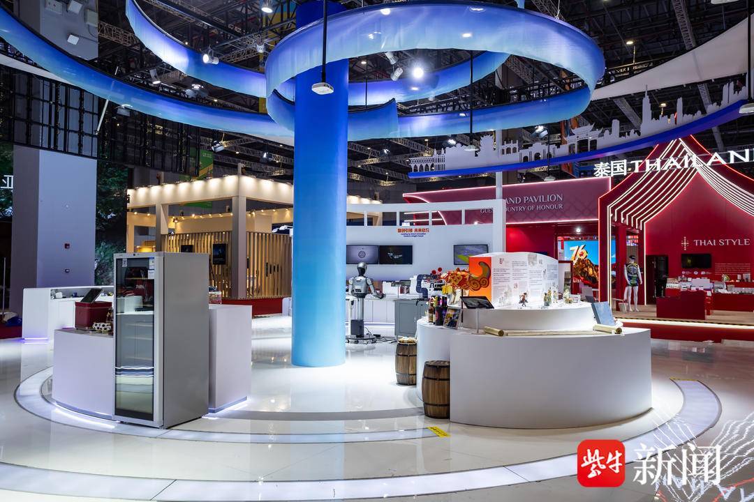 双城匠心,共赢未来:南京与斯图加特友城合作三十周年成果展亮相进博会