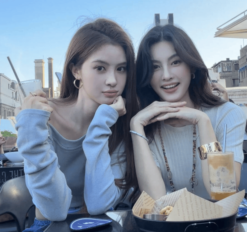 昨晚大爆冷：阿森纳客场2-2战平升班马桑德兰，拜(bài)仁客场2-2柏林联