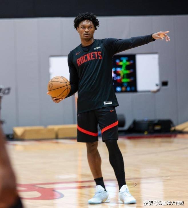 对鹈鹕29中23！火箭队阿门+杜兰特双核确立？申京只是伪战术核心