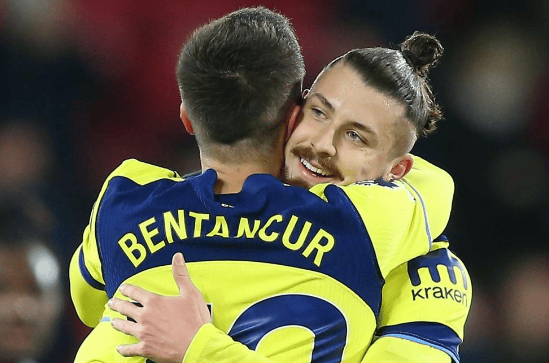 英超劲旅征服客场，成功复仇，追赶曼联，被利物浦甩开7分