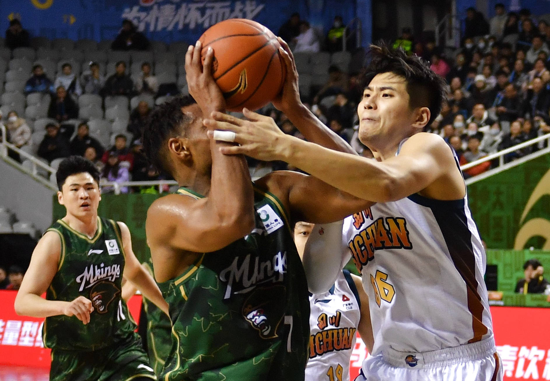 （体育）篮球——CBA常规赛：南京天之蓝胜四川丰谷酒业