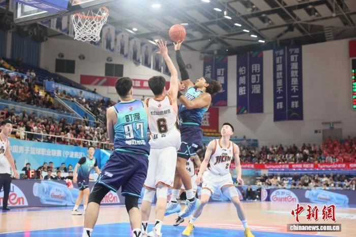 宁波男篮队史首次挺进CBA季后赛 续写篮球热土故事